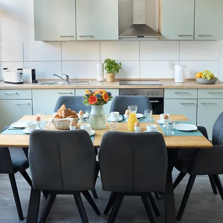 Relax Fuer Bis Zu 6 Personen - Parkplatz - Voll Ausgestattet & Gemuetlich Apartmán *